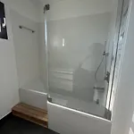 De Standing Διαμέρισμα Μαλακόφ