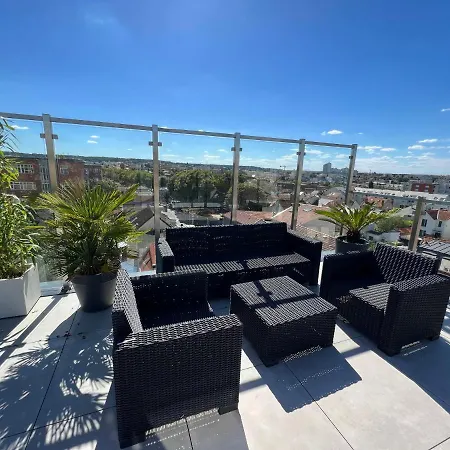 De Standing * Malakoff